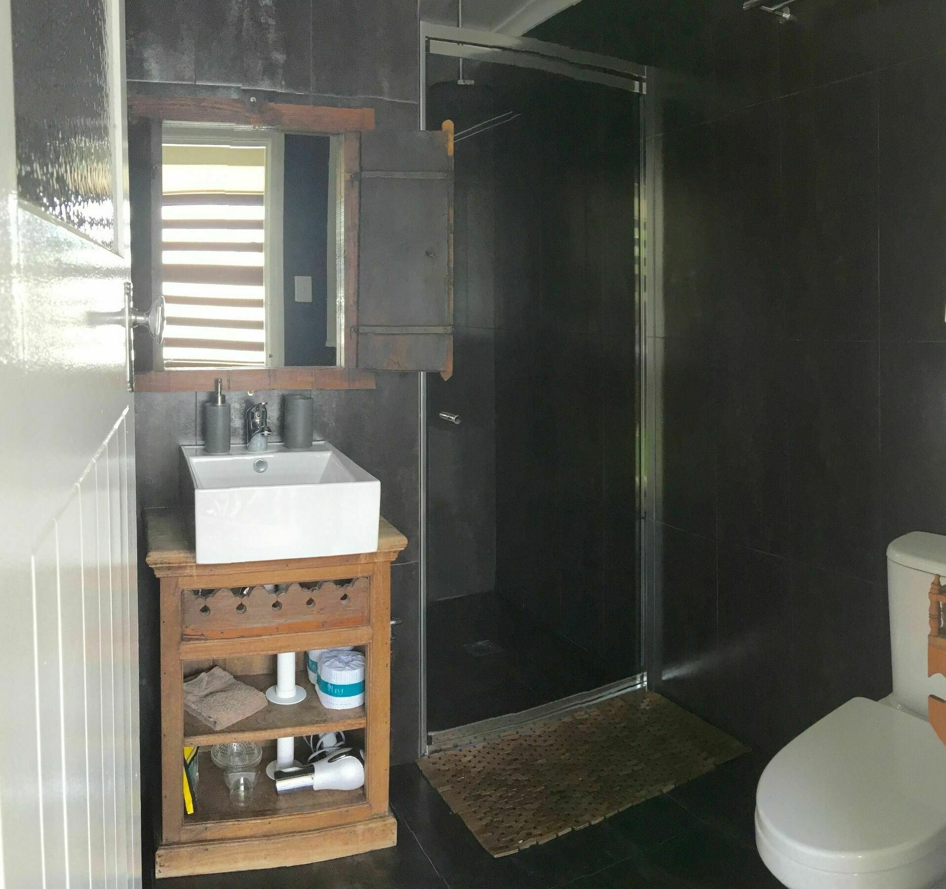 Urangan Five 3 Fiveアパートホテル エクステリア 写真
